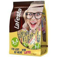 LA FESTA 3in1 Latte šķīstošās kafijas dzēriens10x12,5g Polija 125g (1/10)